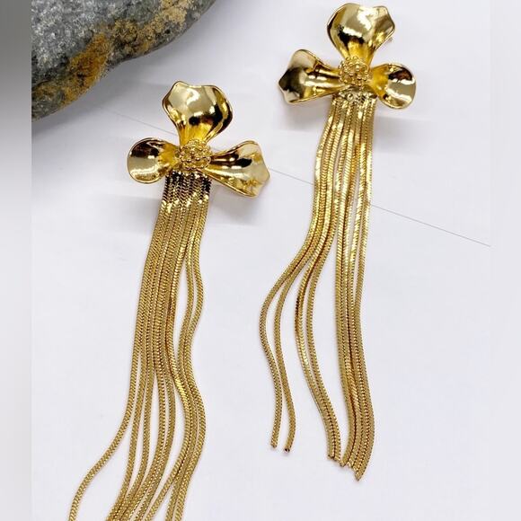 NEW Floral Fringe Earrings - Picture 1 of 14